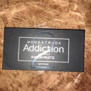 🌸Younique Palette 2🌸